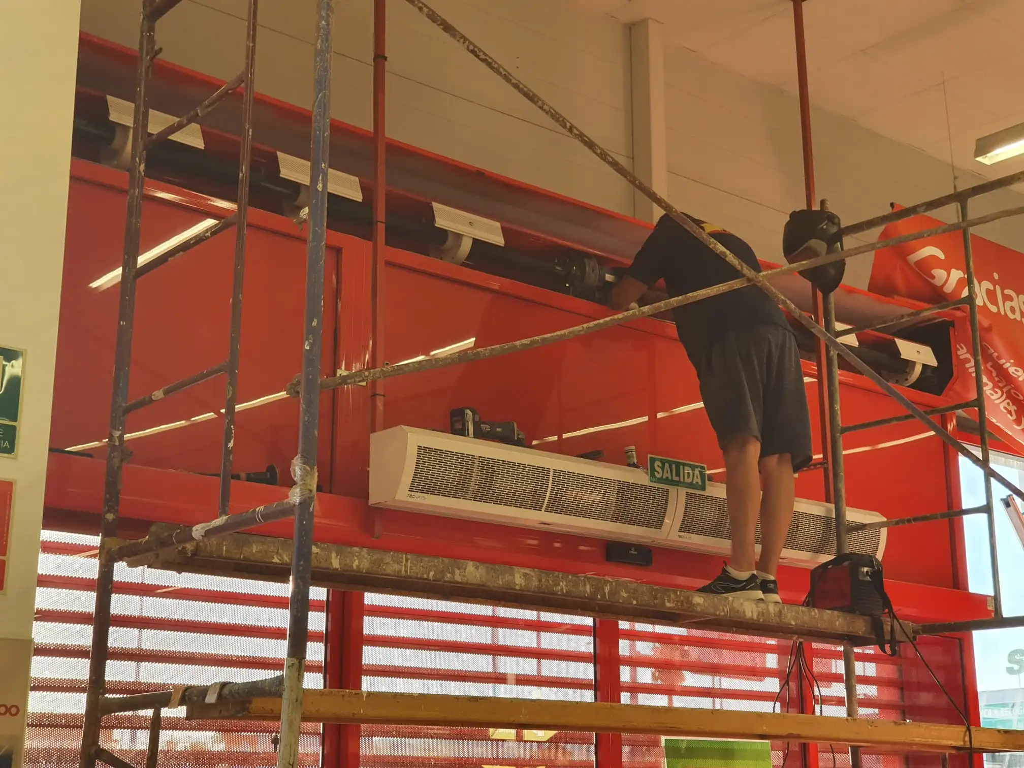 instalacion de puertas automaticas Sagunto